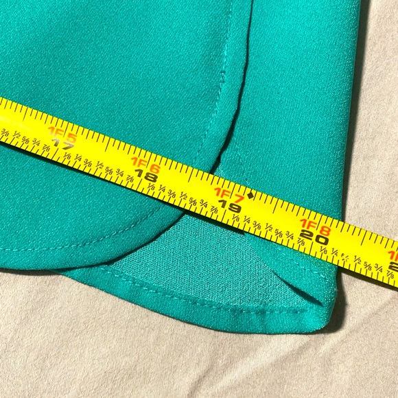 Ann Taylor Teal Triangle Open Back w/ Single Button Closure - Picture 9 of 10